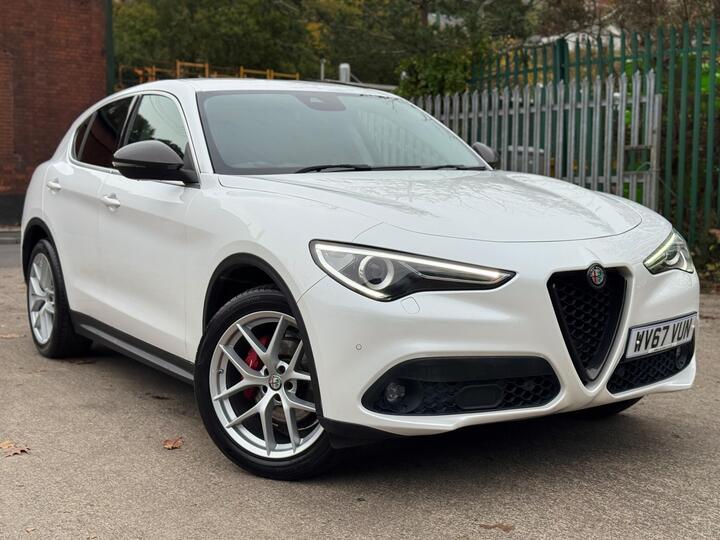 Alfa Romeo Stelvio 2.2 TD Super Auto Q4 AWD Euro 6 (s/s) 5dr Alfa Romeo Stelvio 2.2 TD Super Auto Q4 AWD Euro 6 (s/s) 5dr