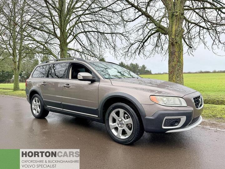 Volvo XC70 3.2 SE Estate 5dr Petrol Geartronic AWD Euro 4 (238 Ps)