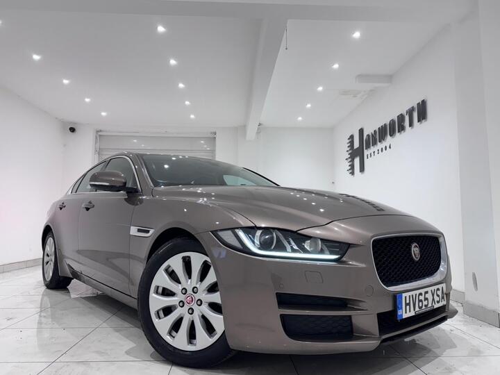 Jaguar XE 2.0d Portfolio Euro 6 (s/s) 4dr
