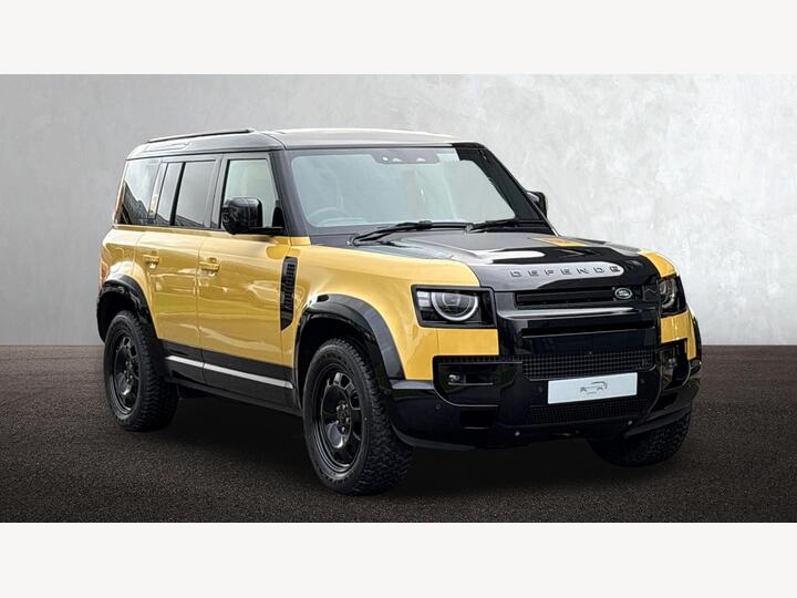 Land Rover Defender 110 2.0 P300e 15.4kWh Trophy Edition Deep Sandglow Auto 4WD Euro 6 (s/s) 5dr