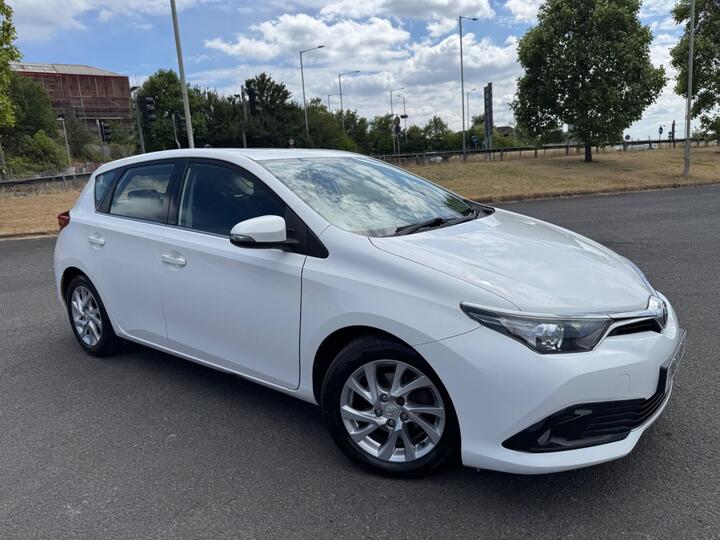 Toyota Auris 1.6 D-4D Business Edition Euro 6 (s/s) 5dr