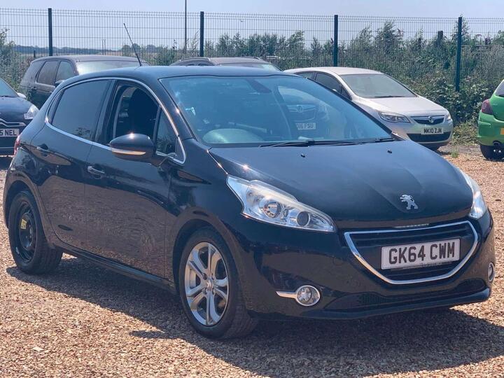 Peugeot 208 1.2 VTi PureTech Allure Euro 5 5dr