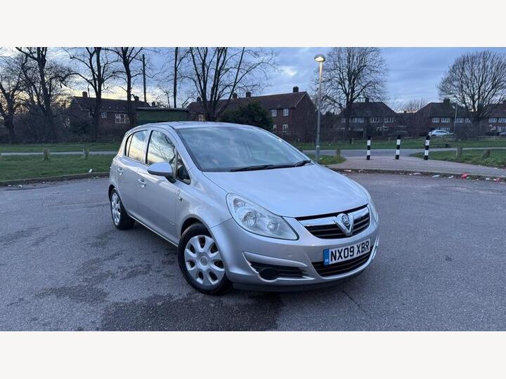 Vauxhall Corsa 1.4i 16v Club 5dr
