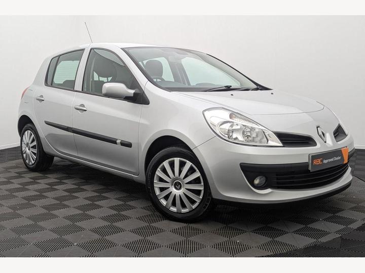 Renault CLIO 1.2 TCe 16v Expression 5dr