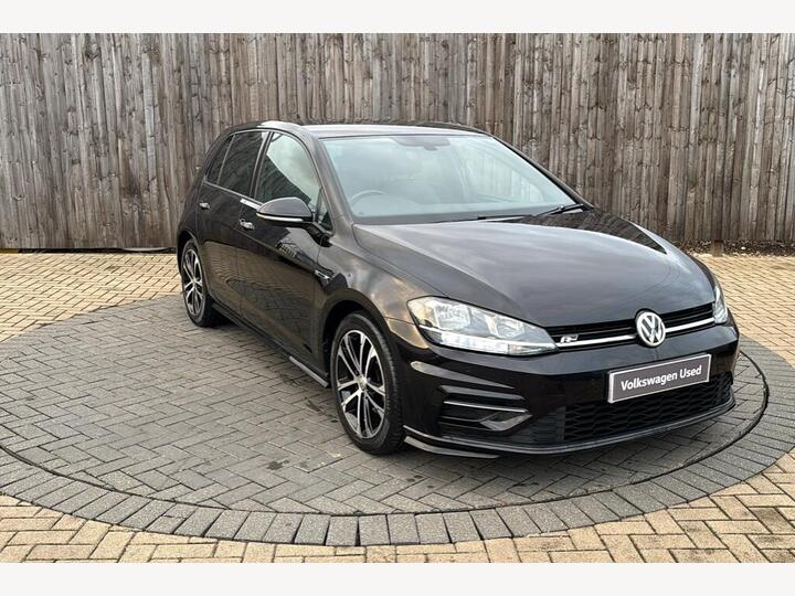 Volkswagen GOLF 2.0 TDI R-Line DSG Euro 6 (s/s) 5dr Volkswagen GOLF 2.0 TDI R-Line DSG Euro 6 (s/s) 5dr