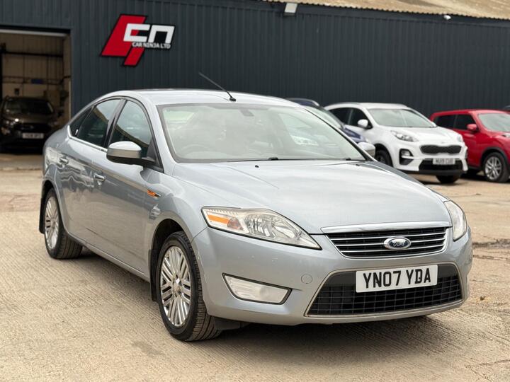 Ford Mondeo 2.0 Ghia 5dr
