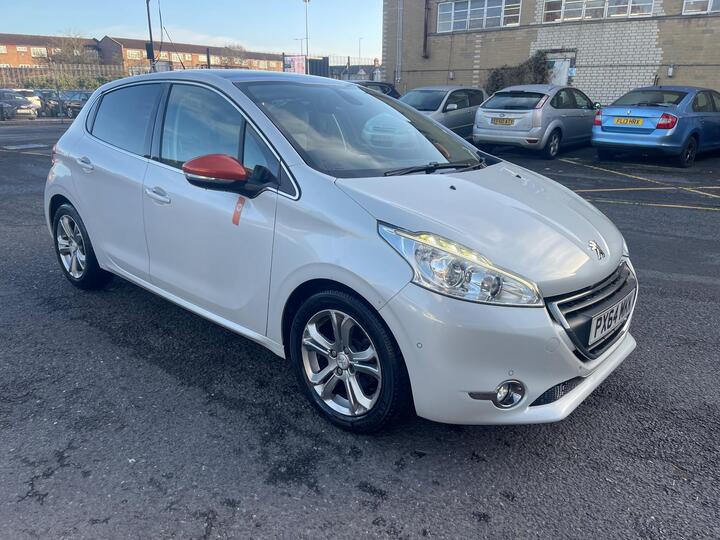 Peugeot 208 1.2 VTi PureTech Roland Garros Euro 5 5dr