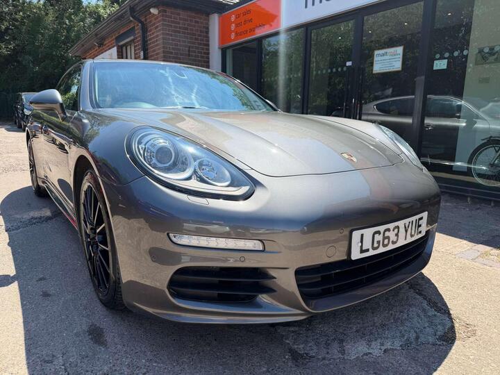 Porsche PANAMERA 3.0D V6 TiptronicS Euro 5 (s/s) 5dr