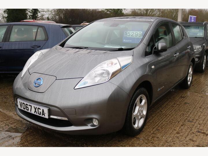 Nissan Leaf 30kWh Acenta Auto 5dr