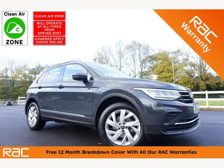 Volkswagen TIGUAN 1.5 TSI Life Euro 6 (s/s) 5dr Volkswagen TIGUAN 1.5 TSI Life Euro 6 (s/s) 5dr