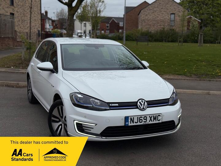 Volkswagen E-Golf 35.8kWh E-Golf Auto 5dr