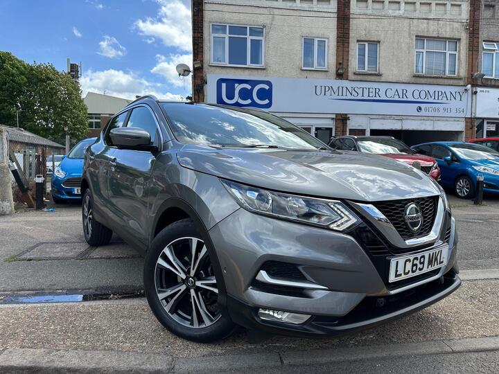Nissan Qashqai 1.3 DIG-T N-Connecta Euro 6 (s/s) 5dr