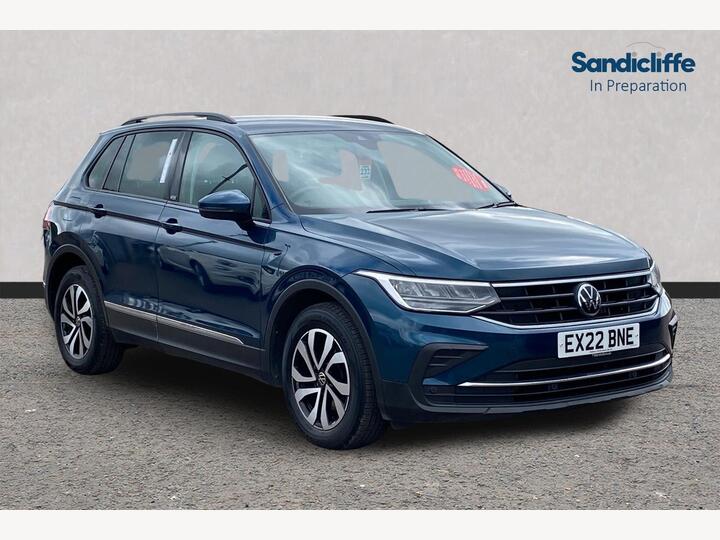 Volkswagen TIGUAN 1.5 TSI Active DSG Euro 6 (s/s) 5dr Volkswagen TIGUAN 1.5 TSI Active DSG Euro 6 (s/s) 5dr