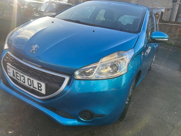 Peugeot 208 1.2 VTi Access+ Euro 5 5dr