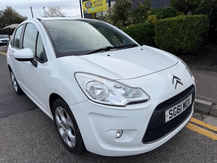 Citroen C3 1.4i White Euro 5 5dr Citroen C3 1.4i White Euro 5 5dr