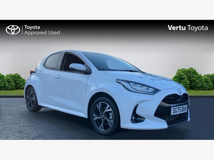 Toyota Yaris 1.5 VVT-h Design E-CVT Euro 6 (s/s) 5dr