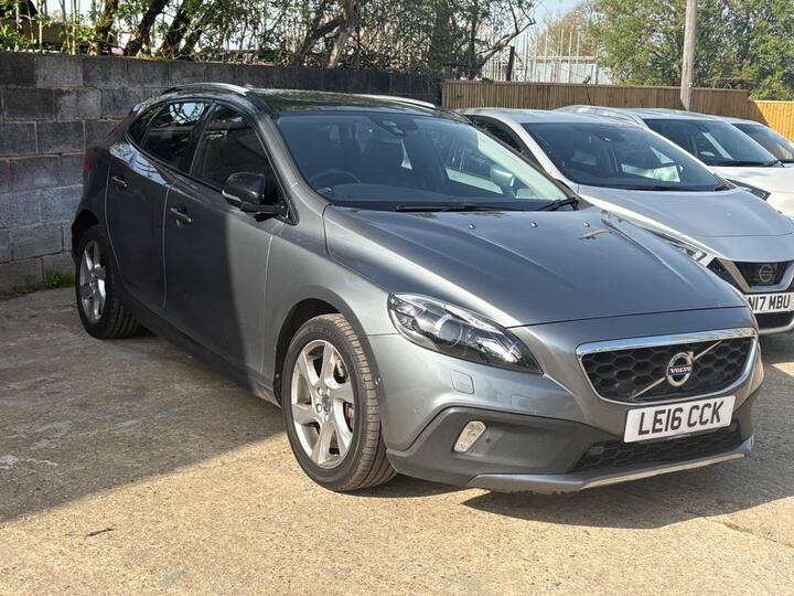 Volvo V40 Cross Country 2.0 D4 Lux Nav Auto Euro 6 (s/s) 5dr