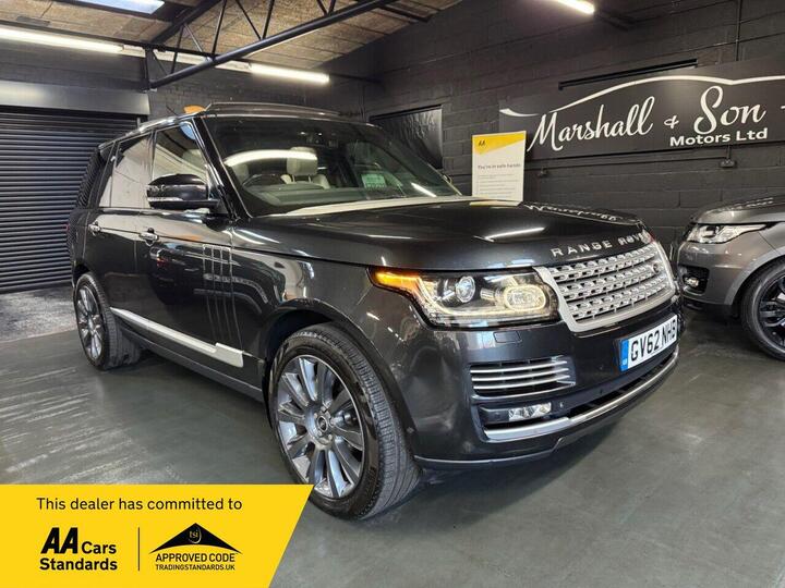 Land Rover RANGE ROVER 4.4 SD V8 Vogue SE Auto 4WD Euro 5 5dr Land Rover RANGE ROVER 4.4 SD V8 Vogue SE Auto 4WD Euro 5 5dr