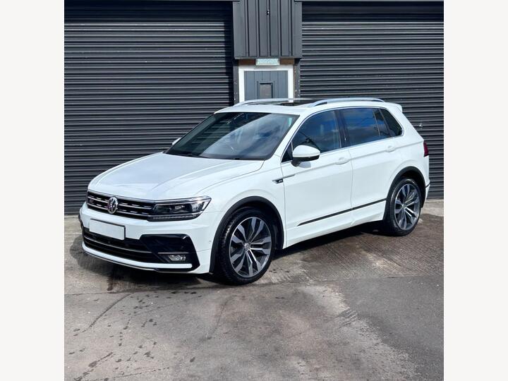 Volkswagen Tiguan 1.5 TSI EVO R-Line DSG Euro 6 (s/s) 5dr Volkswagen Tiguan 1.5 TSI EVO R-Line DSG Euro 6 (s/s) 5dr