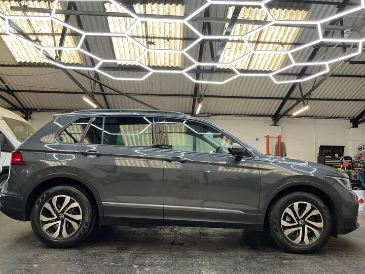 Volkswagen Tiguan 1.5 TSI Active DSG Euro 6 (s/s) 5dr