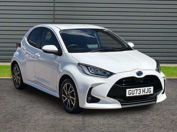 Toyota Yaris 1.5 VVT-h Design E-CVT Euro 6 (s/s) 5dr