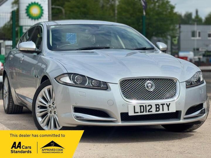 Jaguar XF 3.0d V6 Portfolio Auto Euro 5 4dr
