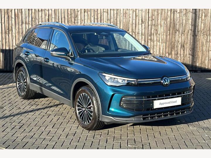 Volkswagen Tiguan 2.0 TDI Match DSG Euro 6 (s/s) 5dr