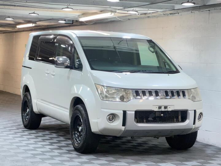 Mitsubishi Delica 2.4 D5 4WD CHAMONIX PACKAGE 7 SEAT ULEZ