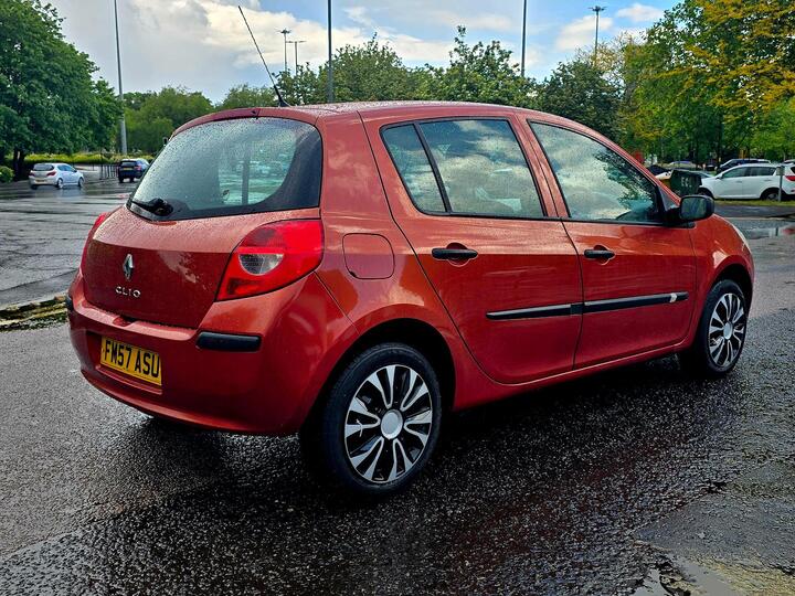Renault Clio 1.2 16v 75 Authentique 5dr