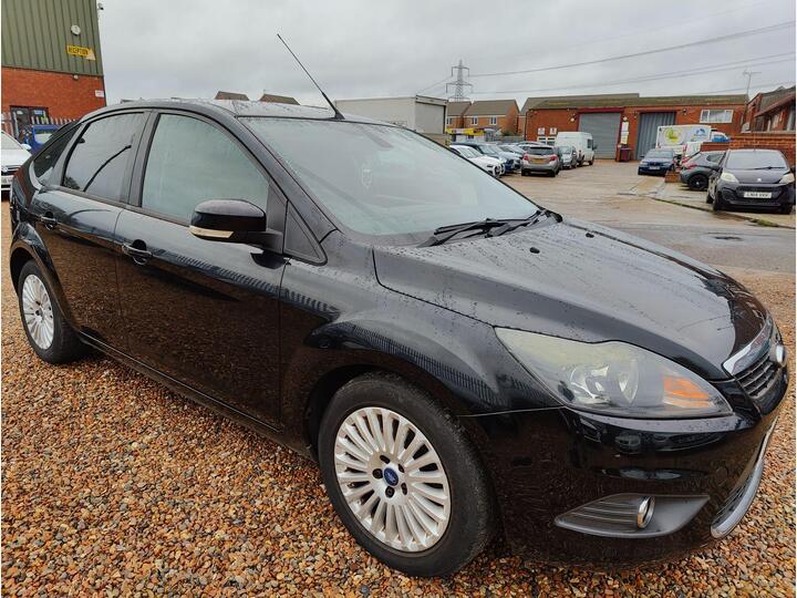 Ford Focus 1.6 Titanium 5dr
