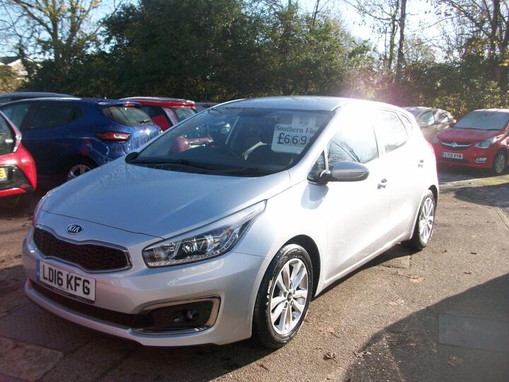 Kia Ceed 1.6 CRDi 2 Euro 6 (s/s) 5dr