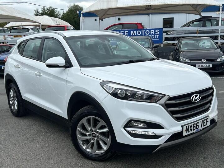 Hyundai TUCSON 2.0 CRDi SE Nav 4WD Euro 6 5dr