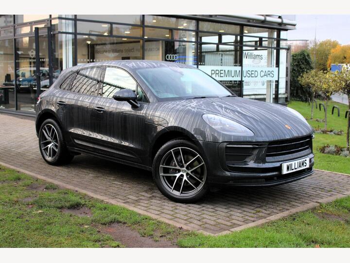 Porsche Macan 2.0T PDK 4WD Euro 6 (s/s) 5dr Porsche Macan 2.0T PDK 4WD Euro 6 (s/s) 5dr