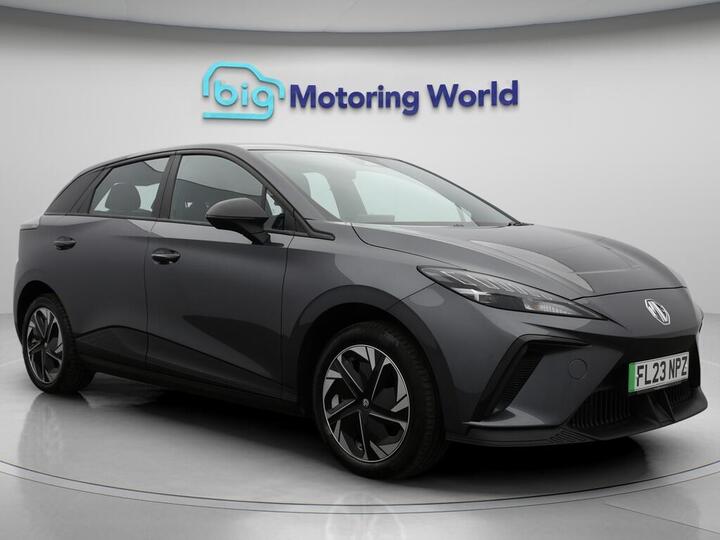 MG MG4 51kWh SE Auto 5dr