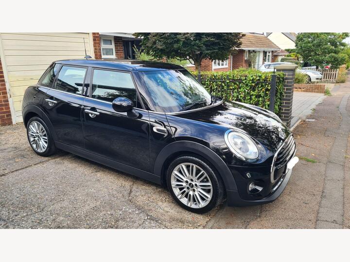 MINI Hatch 1.5 Cooper Auto Euro 6 (s/s) 5dr