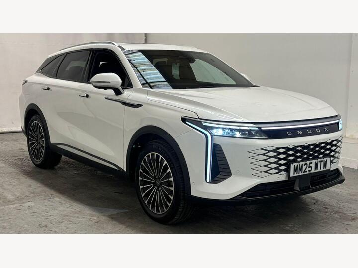 Omoda 9 1.5T SHS 34.46kWh Noble DHT3 4WD Euro 6 (s/s) 5dr