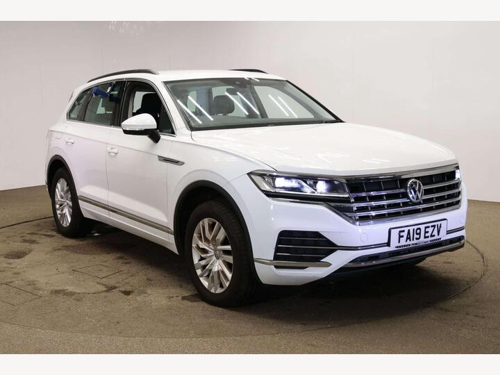 Volkswagen TOUAREG 3.0 TDI V6 SEL Tiptronic 4Motion Euro 6 (s/s) 5dr Volkswagen TOUAREG 3.0 TDI V6 SEL Tiptronic 4Motion Euro 6 (s/s) 5dr