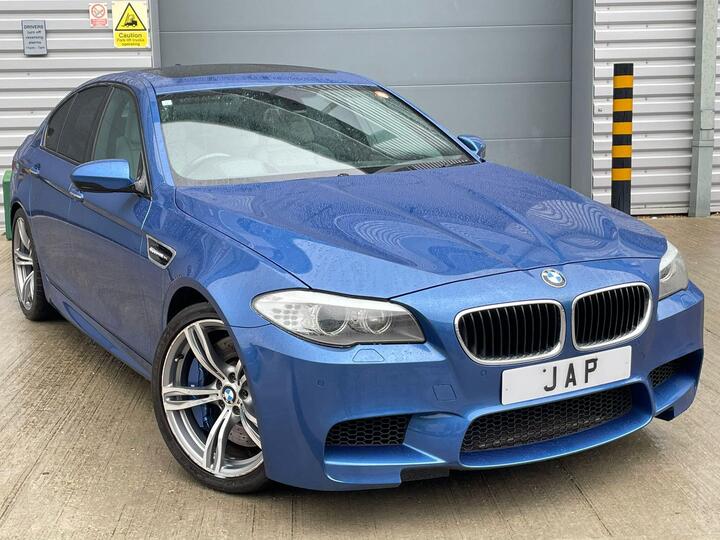 BMW M5 4.4 V8 DCT Euro 5 (s/s) 4dr