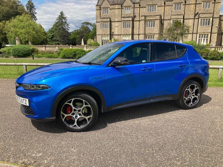 Alfa Romeo Tonale 1.3 VGT 15.5kWh Veloce Auto Q4 AWD Euro 6 5dr Alfa Romeo Tonale 1.3 VGT 15.5kWh Veloce Auto Q4 AWD Euro 6 5dr