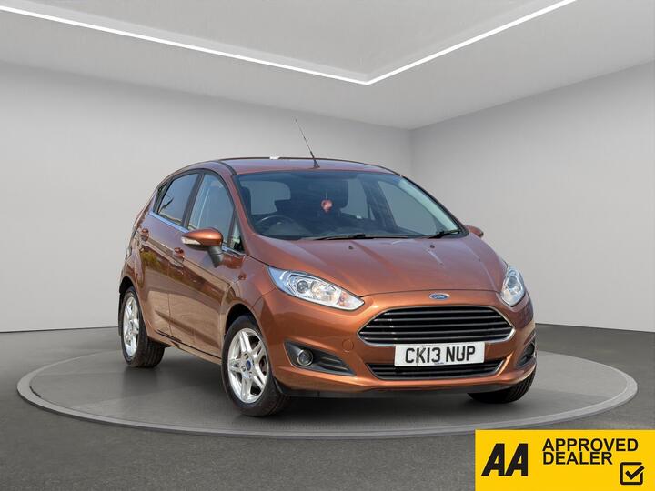Ford Fiesta 1.0T EcoBoost Zetec Euro 5 (s/s) 5dr