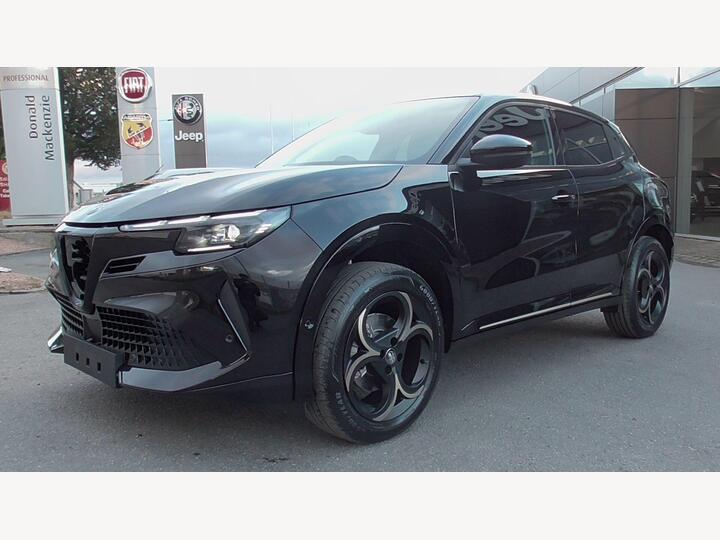 Alfa Romeo Junior 1.2 MHEV Ibrida Intensa E-DCT Euro 6 (s/s) 5dr