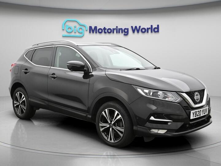 Nissan Qashqai 1.3 DIG-T N-Connecta Euro 6 (s/s) 5dr Nissan Qashqai 1.3 DIG-T N-Connecta Euro 6 (s/s) 5dr