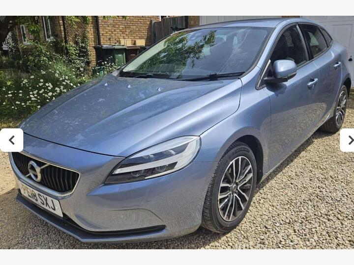 Volvo V40 2.0 T2 Momentum Euro 6 (s/s) 5dr