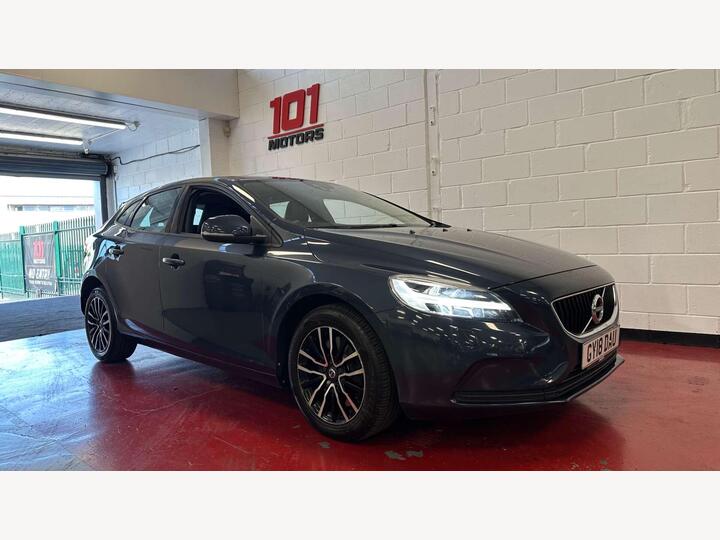 Volvo V40 1.5 T3 Momentum Nav Plus Auto Euro 6 (s/s) 5dr