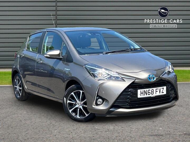 Toyota Yaris 1.5 VVT-h Icon Tech E-CVT Euro 6 (s/s) 5dr