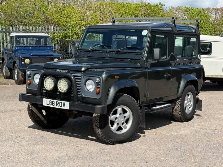Land Rover Defender 90 2.5 TD5 County Station Wagon 3dr Land Rover Defender 90 2.5 TD5 County Station Wagon 3dr