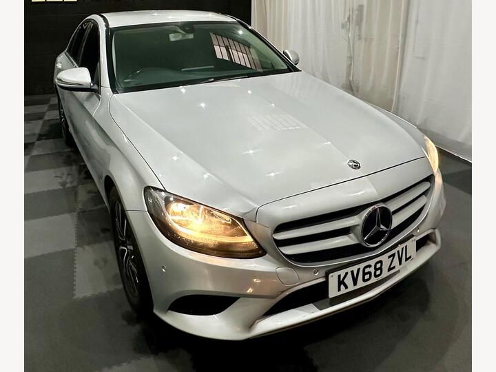 Mercedes-Benz C Class 2.0 C220d SE G-Tronic+ Euro 6 (s/s) 4dr Mercedes-Benz C Class 2.0 C220d SE G-Tronic+ Euro 6 (s/s) 4dr