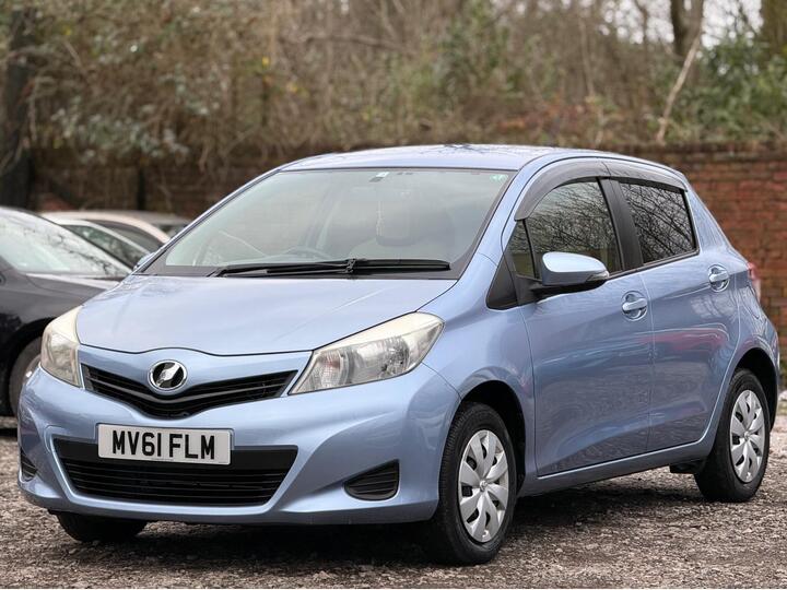 Toyota Yaris 1.0 VVT-i Active CVT Euro 5 5dr