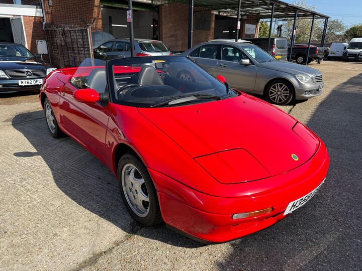 Lotus Elan 1.6 SE 2dr
