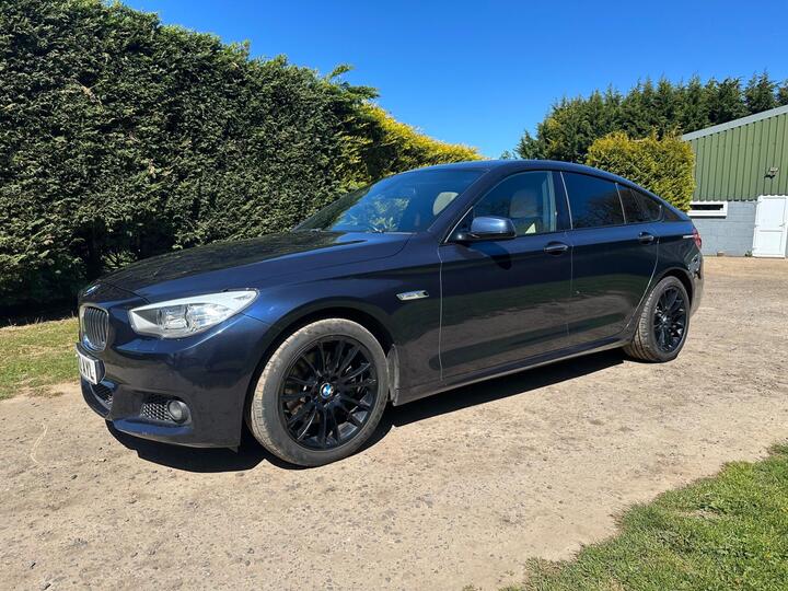 BMW 5 Series Gran Turismo 3.0 530d M Sport GT Steptronic Euro 5 5dr BMW 5 Series Gran Turismo 3.0 530d M Sport GT Steptronic Euro 5 5dr